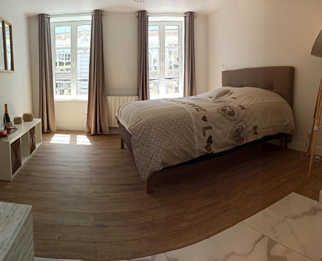 Apartmán Triplex 110 M2 Centre Historique Avec Jacuzzi Dinan Exteriér fotografie
