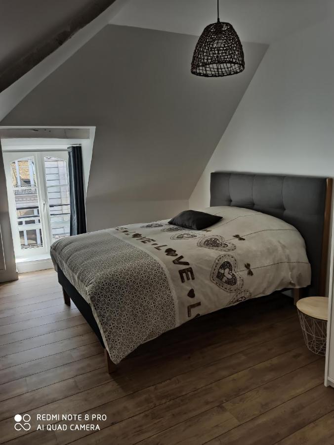 Apartmán Triplex 110 M2 Centre Historique Avec Jacuzzi Dinan Exteriér fotografie