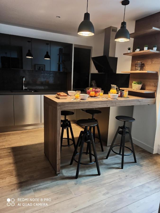 Apartmán Triplex 110 M2 Centre Historique Avec Jacuzzi Dinan Exteriér fotografie
