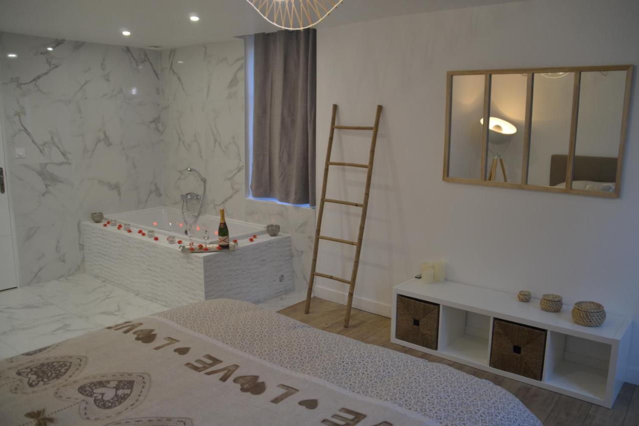 Apartmán Triplex 110 M2 Centre Historique Avec Jacuzzi Dinan Exteriér fotografie