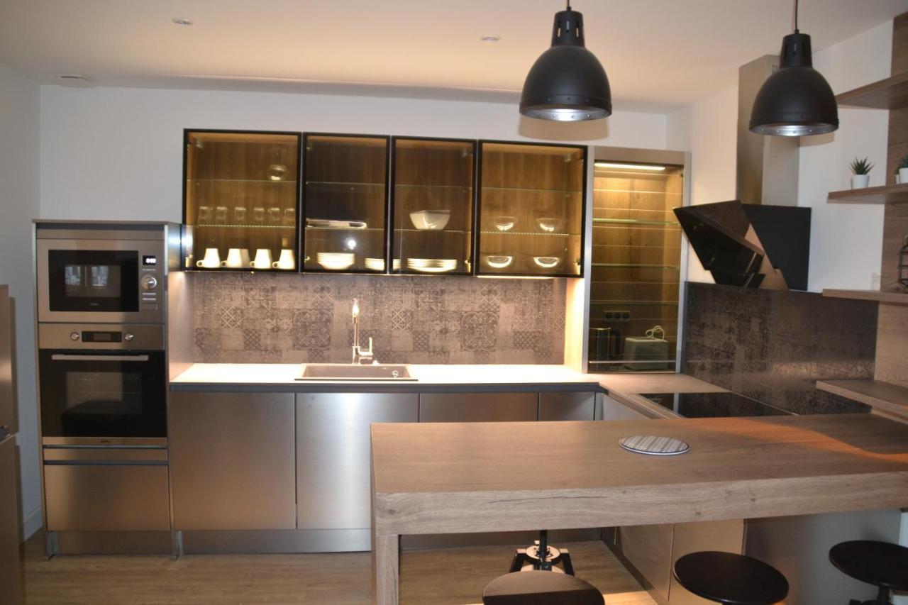 Apartmán Triplex 110 M2 Centre Historique Avec Jacuzzi Dinan Exteriér fotografie