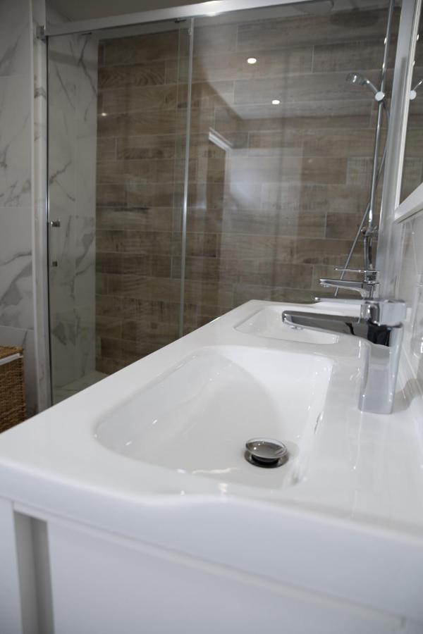 Apartmán Triplex 110 M2 Centre Historique Avec Jacuzzi Dinan Exteriér fotografie