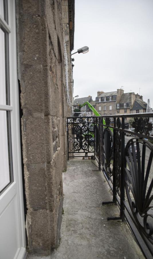 Apartmán Triplex 110 M2 Centre Historique Avec Jacuzzi Dinan Exteriér fotografie