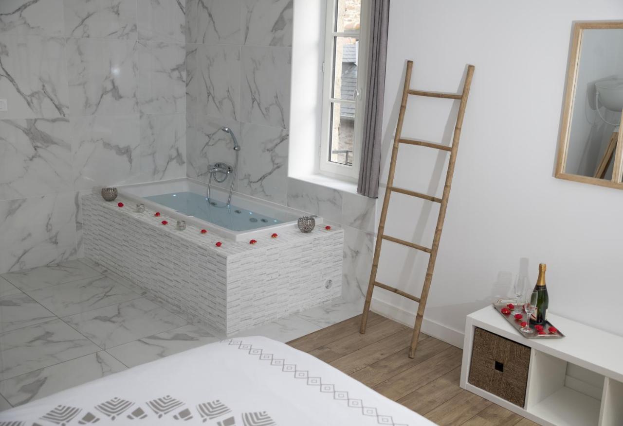 Apartmán Triplex 110 M2 Centre Historique Avec Jacuzzi Dinan Exteriér fotografie